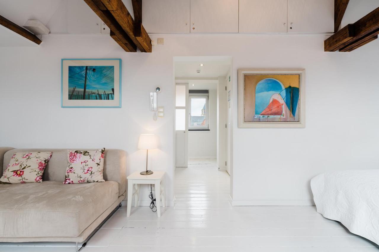 The Blue House Bed & Breakfast 2*