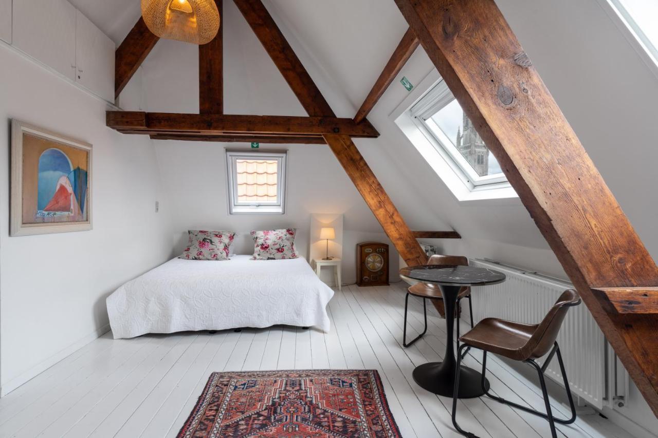 The Blue House Bed & Breakfast 2*